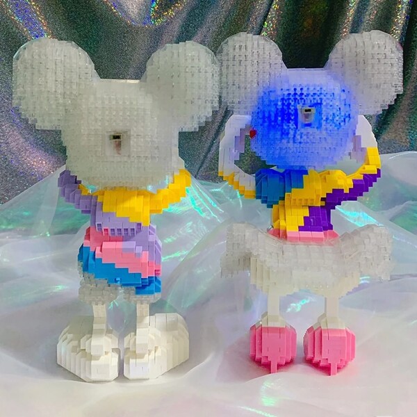 LP 210657 Disney Mickey Mouse Girl Doll With LED Light