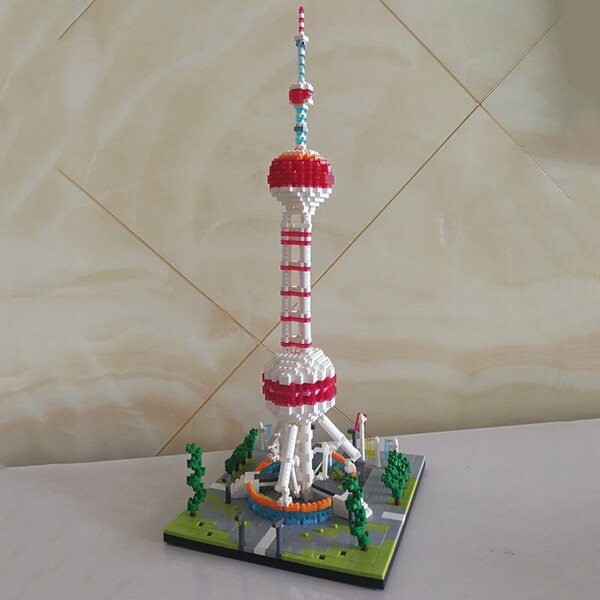 YZ 063 Shanghai Oriental Pearl Radio TV Tower With Trees
