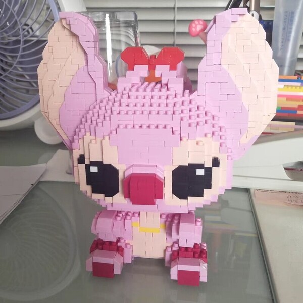 HC 9001 Pink Alien Dog Monster Sit