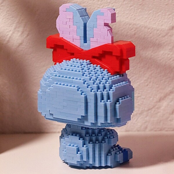 HC 9002 Blue Alien Dog Monster Sit