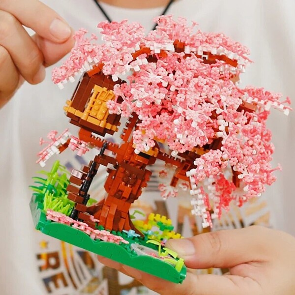 LHCX 605 Cherry Blossom Tree House Sakura Flower Garden Grass