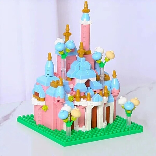 LHCX 637 Amusement Park Castle Tower Balloon Flower Garden