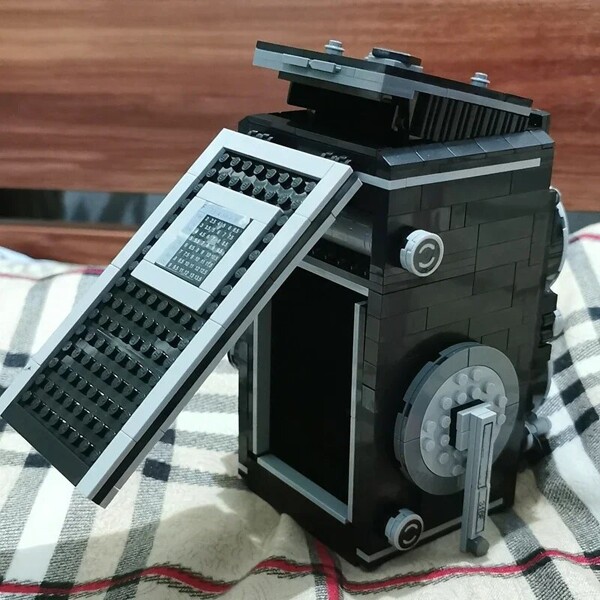 Lezi 00847 Black Hand Operated Retro Digital SLR Camera Video Photo Machine