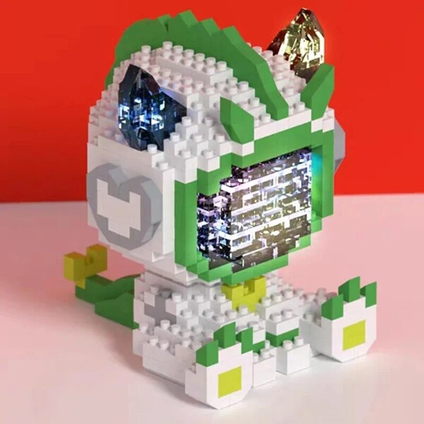 PN M10 Astronaut Dragon Monster Heart Spaceman