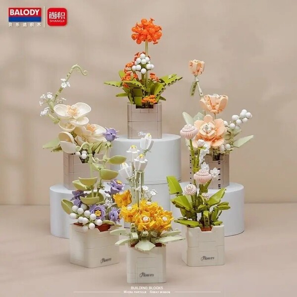 Balody Potted Building Blocks with Eternal Flowers