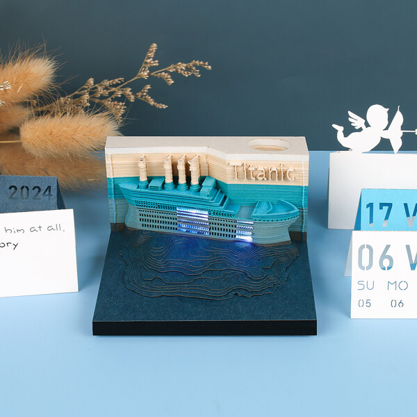 Titanic Led Light with 2024 calendar