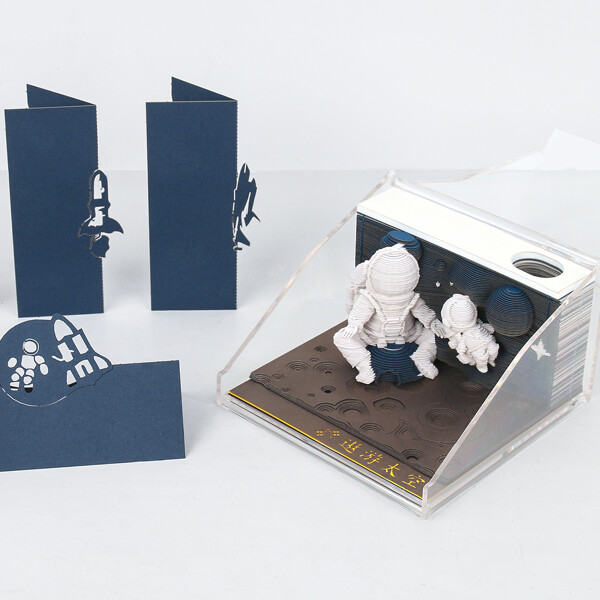 Interstella Astronaut Castle Omoshiroi Block 3D Memo Pad