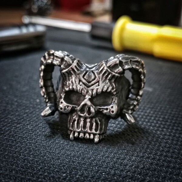 Eyhimd Evil Ancient Rune Devil Stainless Steel Ring Gothic Horned Hell Demon Skull Rings Men Biker - Skull Outfit