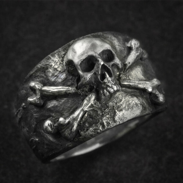 Eyhimd Vintage Crossbones Pirate Skull Ring Mens Silver Color Biker Stainless Steel Rings - Skull Outfit
