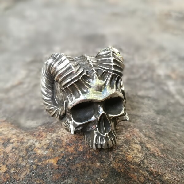Unique Horned Devil Skull Rings Mens Satan Demon Stainless Steel Ring Silver Punk Biker Jewelry - Skull Outfit